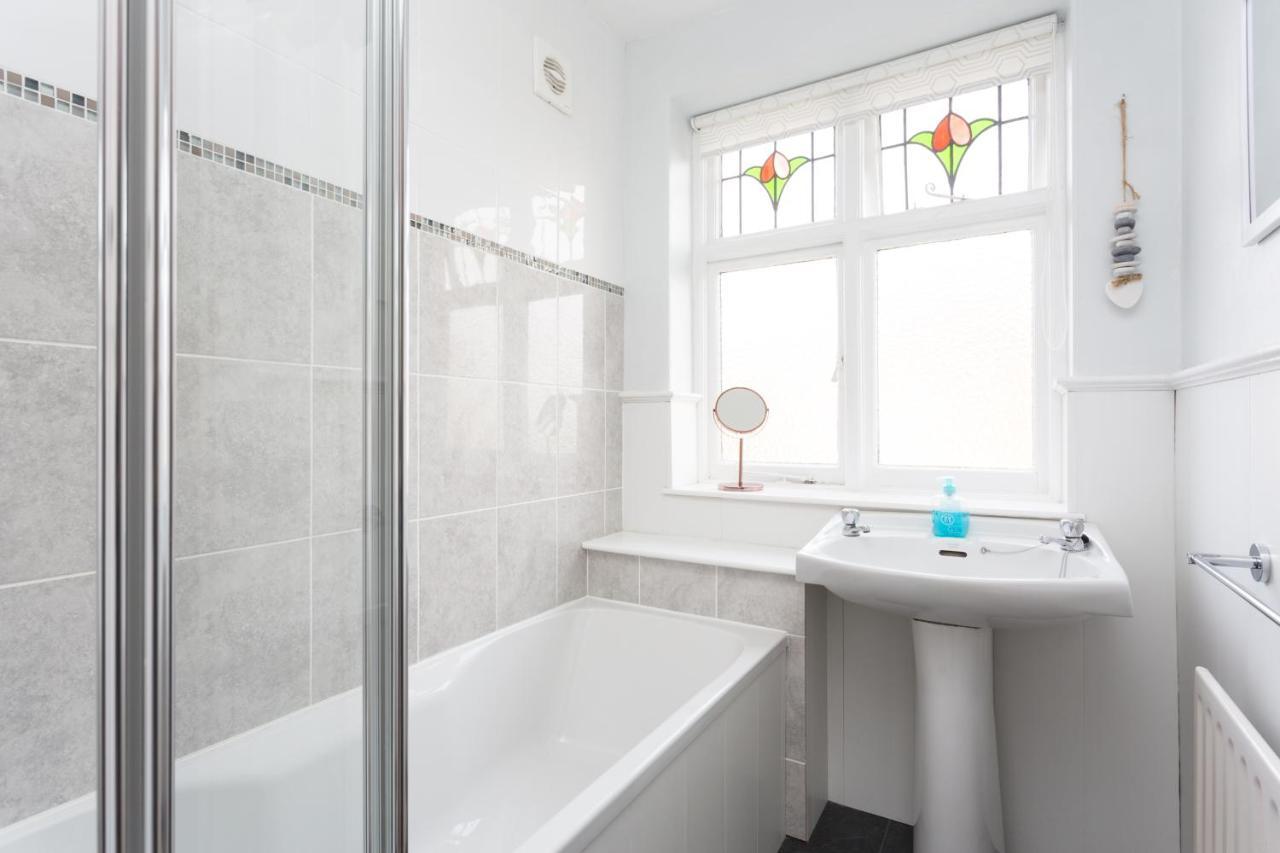 Holiday home - 4 Heworth Village - 3 Bed House *
